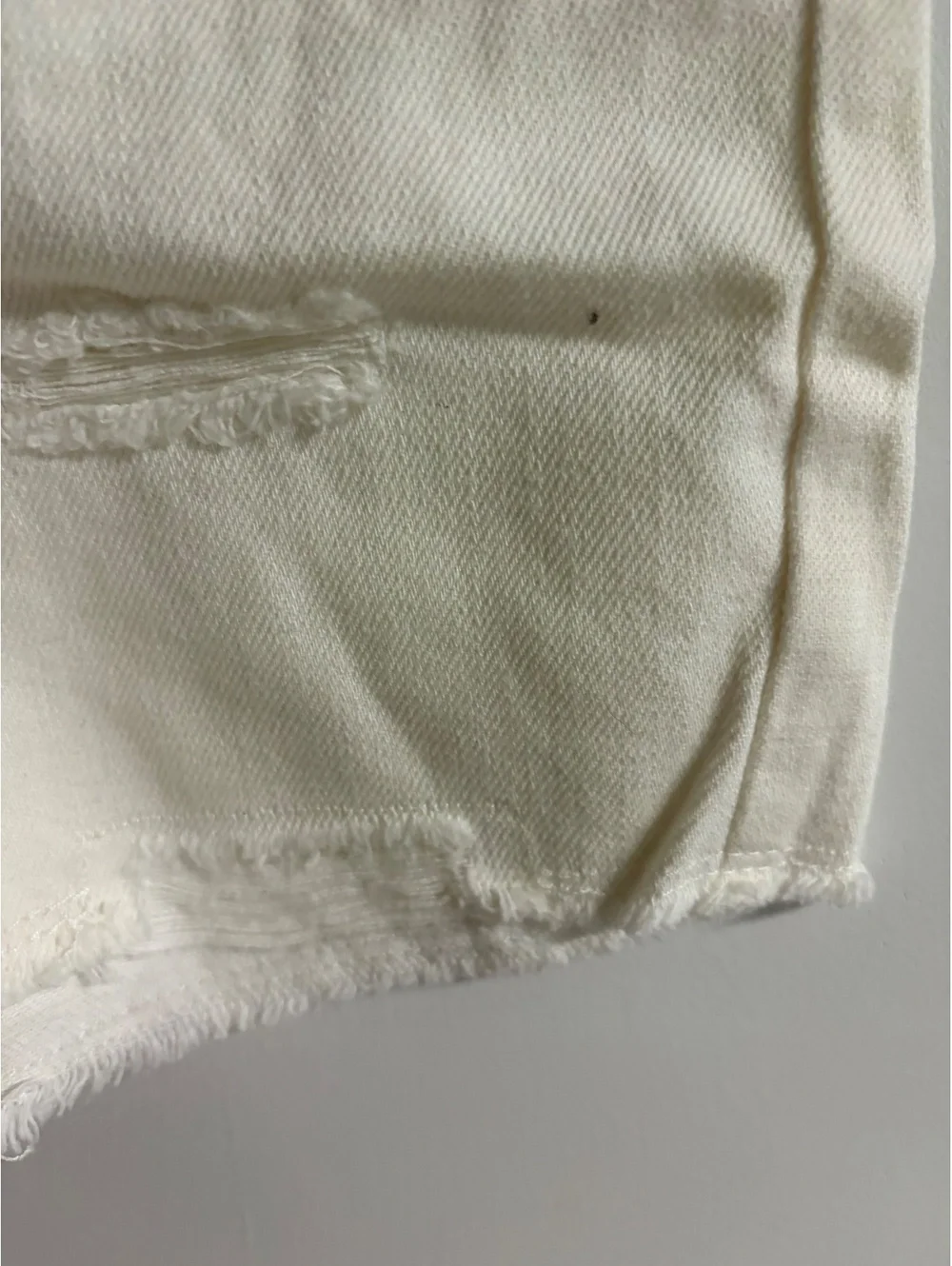 Girls Old Navy shorts, white size 5